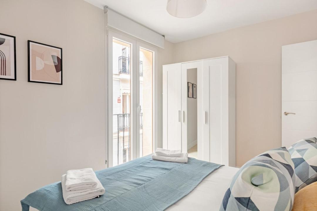 2 Bedrooms 1 Bathroom Furnished - Las Letras - Bright - Mintystay Мадрид Екстер'єр фото